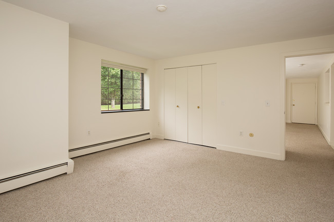 Photo - Hemlock Lane Apartments