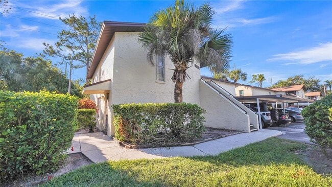 Building Photo - 501 E Bay Dr Unit 704