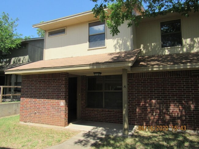 Photo - 2809 NW 46th St Unit 2809 NW 46th Street Apt A