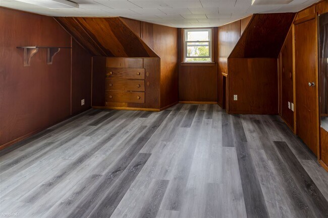 Photo - 4 br, 1 bath House - 26470 Drakefield Avenue