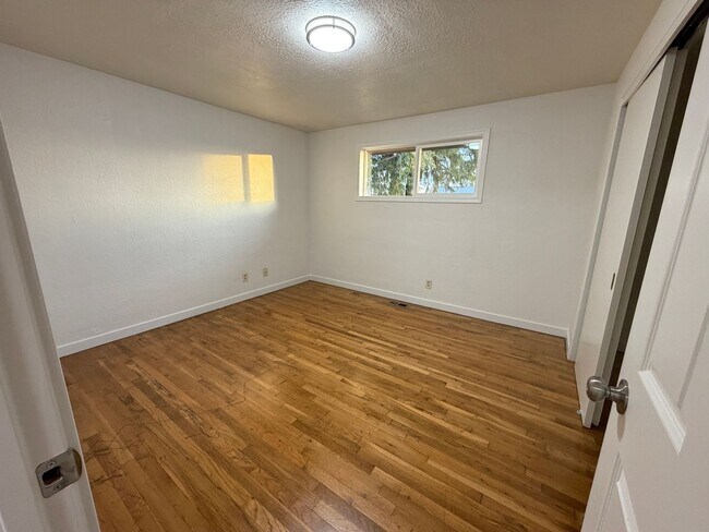 Photo - 3 Bedroom 1 Bath single story home