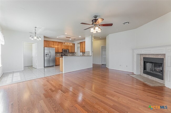 Building Photo - 514 Prospector Trl Rental