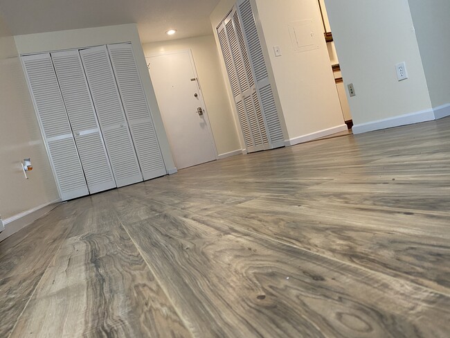 Photo - 5 Nabby Rd Unit B147