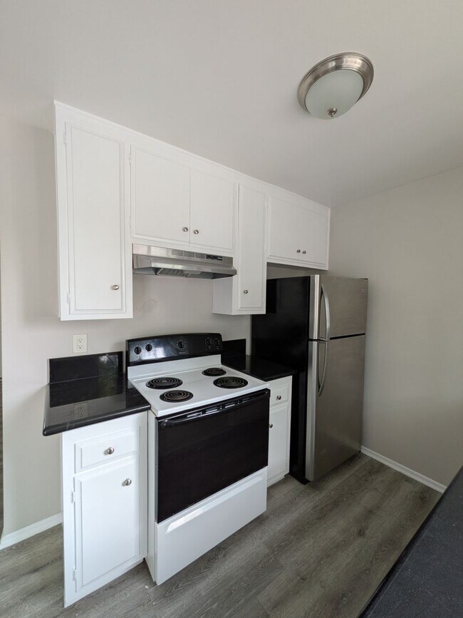 Photo - 372 Freeman Ave