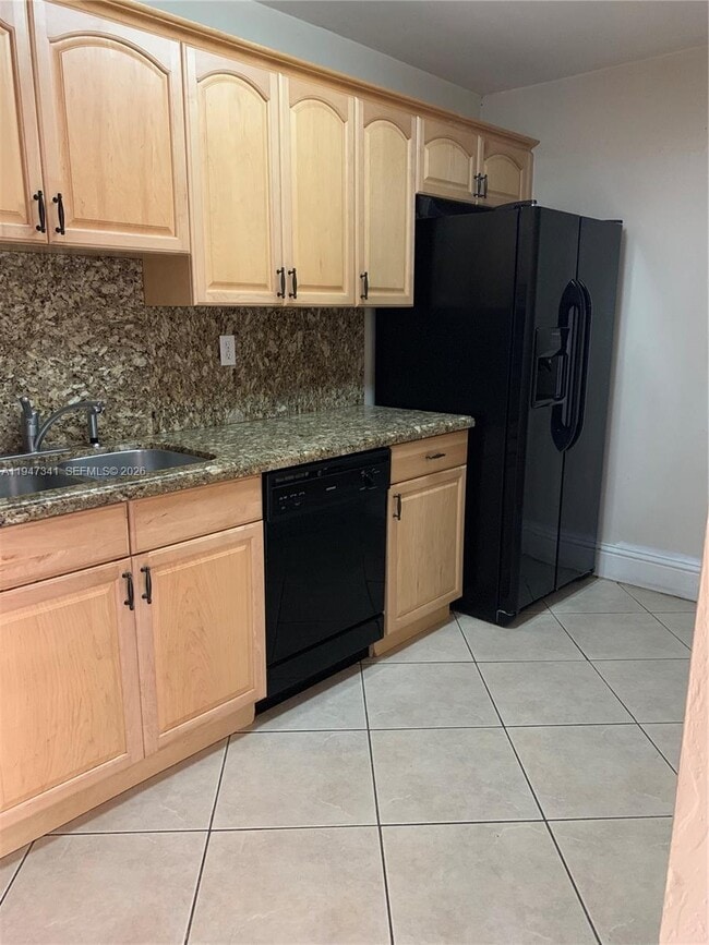 Photo - 7931 SW 104th St Unidad 214E