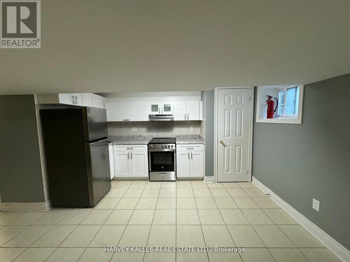 Photo - 775 Ossington Ave