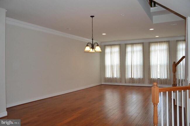3059 Waterloo Ln