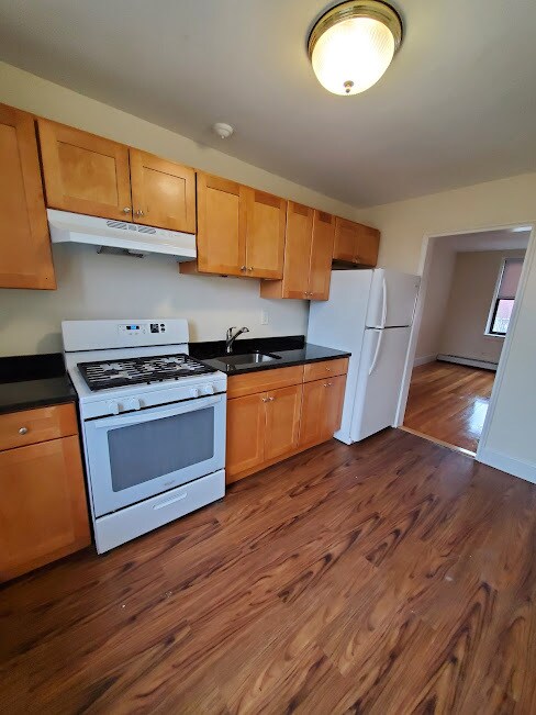 Building Photo - 23 Cumberland St Rental