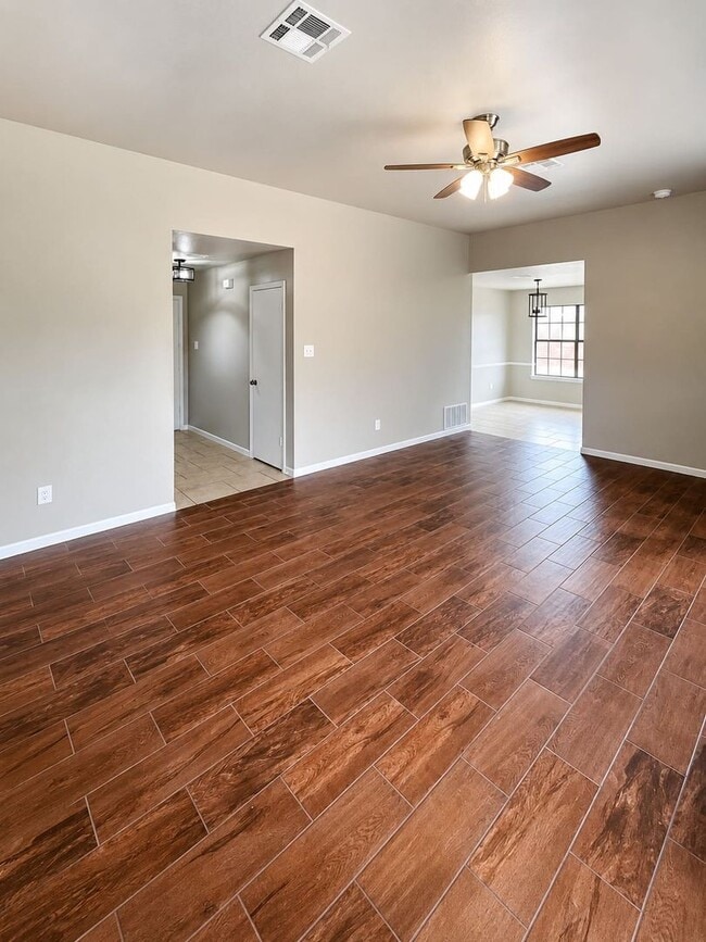 Photo - 1804 Moonstone Dr