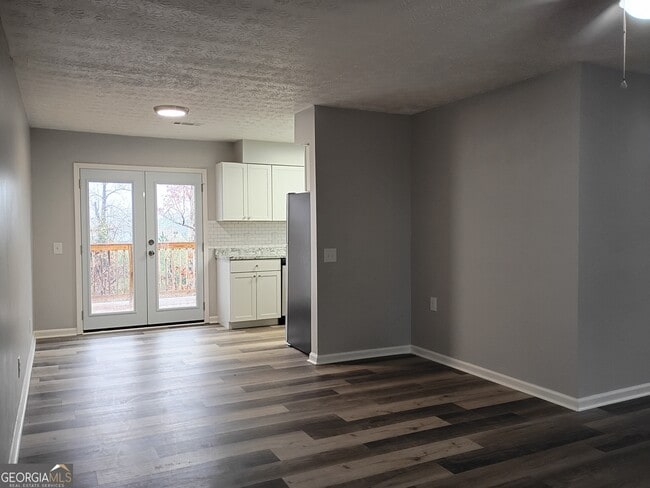 Photo - 10 Oak Mt Dr