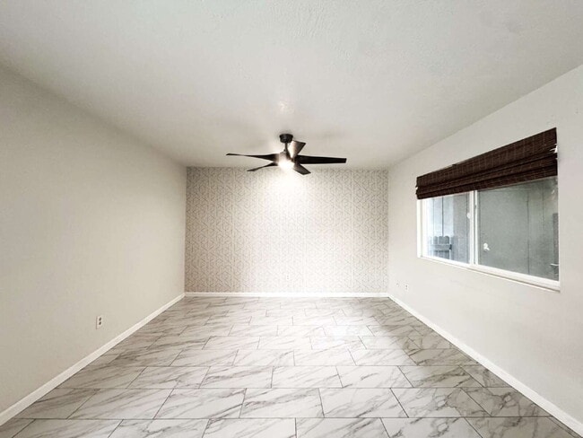 Photo - "Pool Home in the Center of Yuma!"