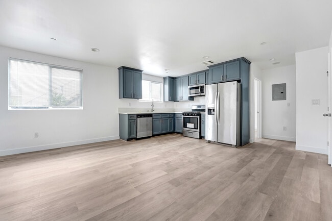 Photo - 2439 Malabar St Unidad 2437.5