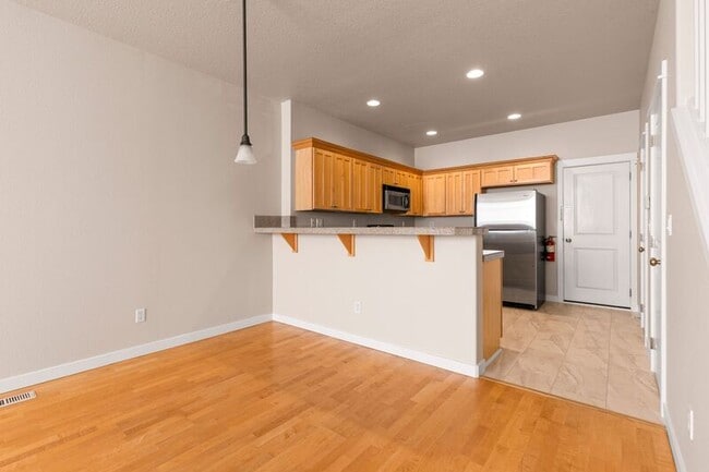 Photo - 929 SE Marion St