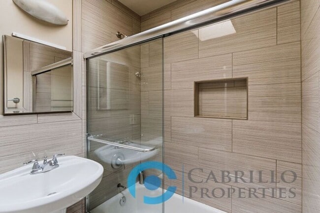 Photo - 5425 Adams Ave