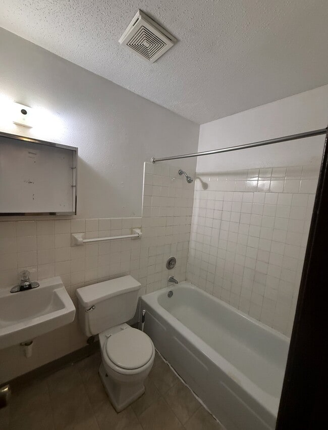 Photo - 320 Oak Ave N Unit 119