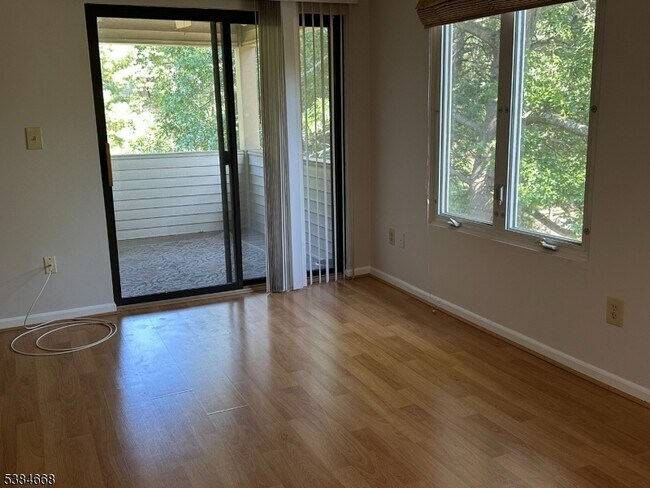 Photo - 134 Sunrise Dr