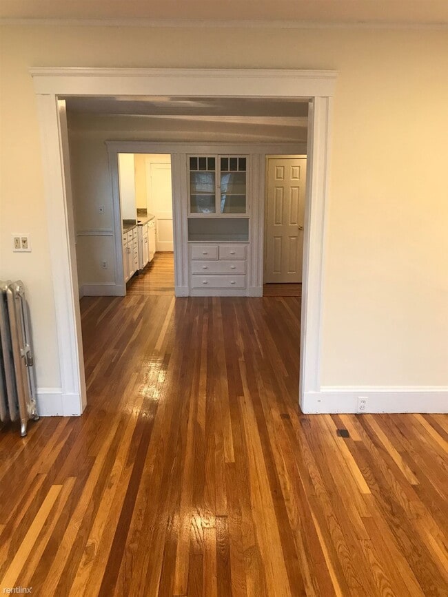 Photo - 4 br, 1 bath House - 27 Willoughby St # 2D