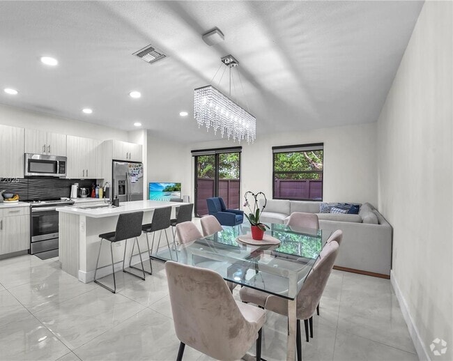 Building Photo - 15850 NW 91st Ct Rental