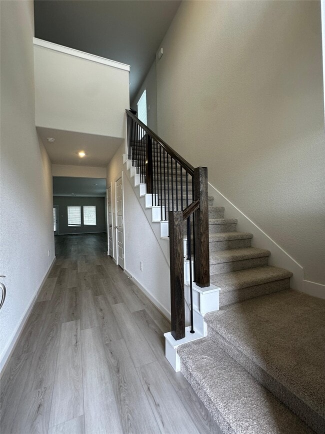 Photo - 1908 Velvet Oak Ln