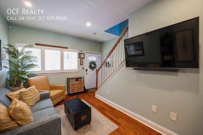 Photo - 2217 League St