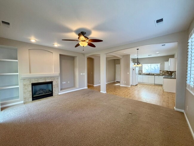 10647 Vista Bonita Ln