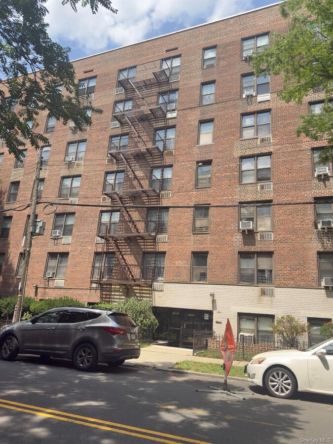 Photo - 149-43 35th Ave Unidad 1FL