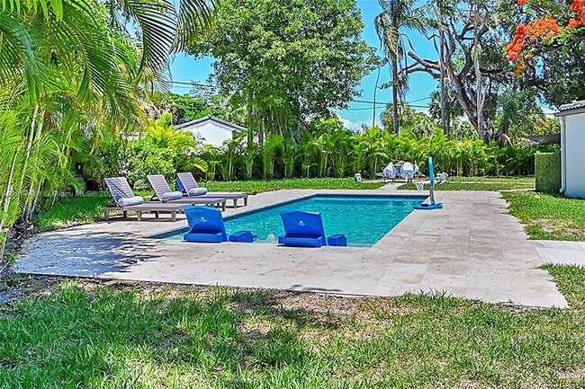 Photo - 15 NE 95th St