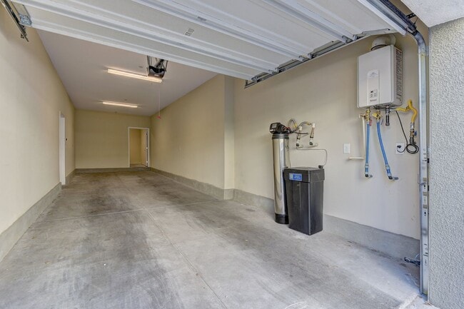 Photo - Gorgeous Condo! MUST SEE!!!