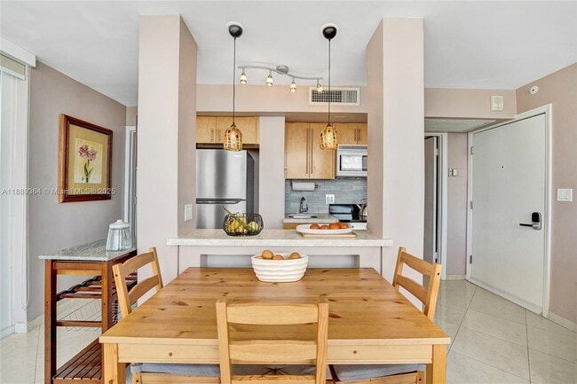 Photo - 209 N Fort Lauderdale Beach Blvd Unidad 7G