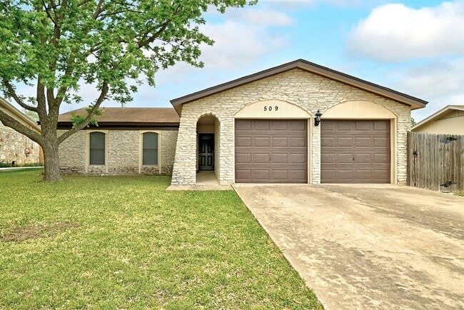 Photo - 509 Greenway Dr