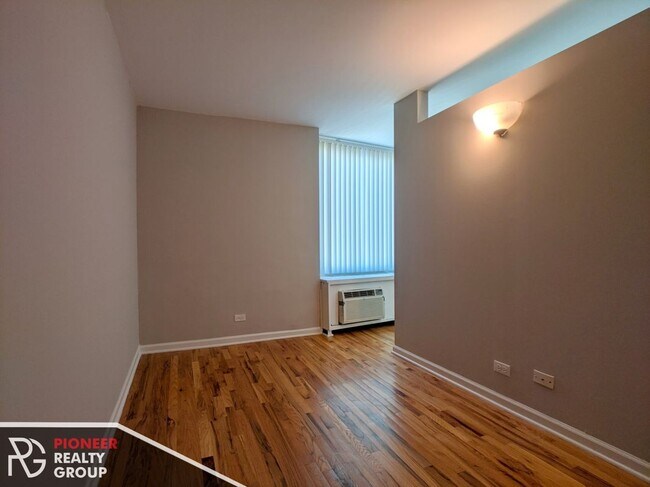 Photo - 4600 N Clarendon Ave Unit 1009