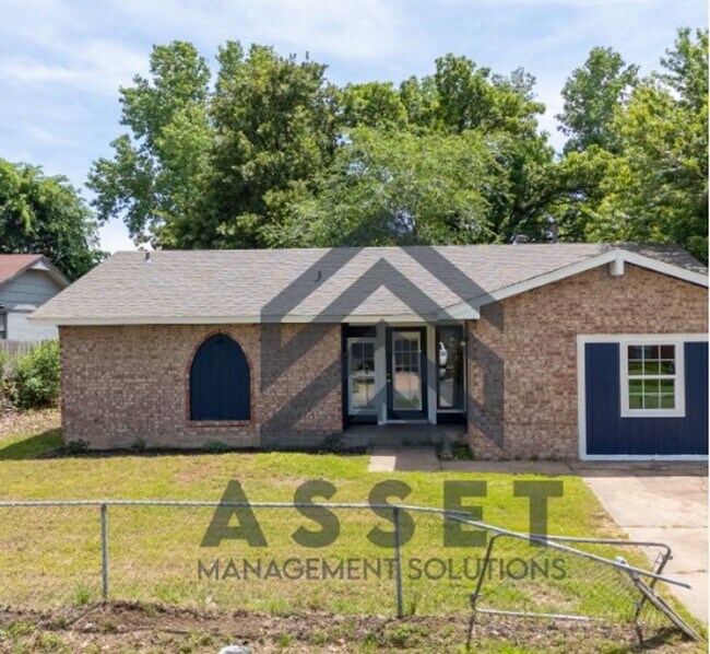 Photo - Cute 4 Bedroom Home