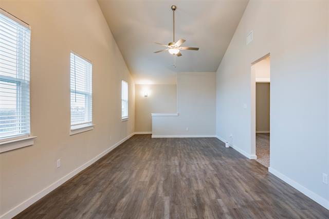 Photo - 655 Wheatfield Dr