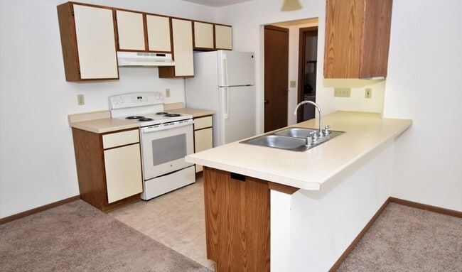 Shady Lane Apartments