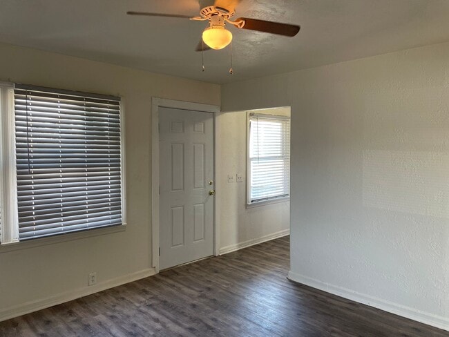 Photo - Newly Renovated-1 Bedroom 1 Bath Upstairs ...