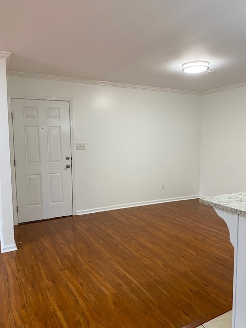 Building Photo - 1004 Woodland Vlg Unit 1000 Woodland Village