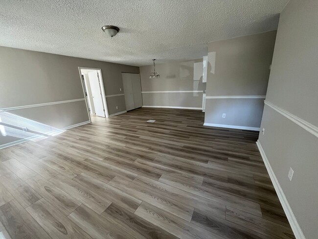 Photo - 1978 Goshen Rd