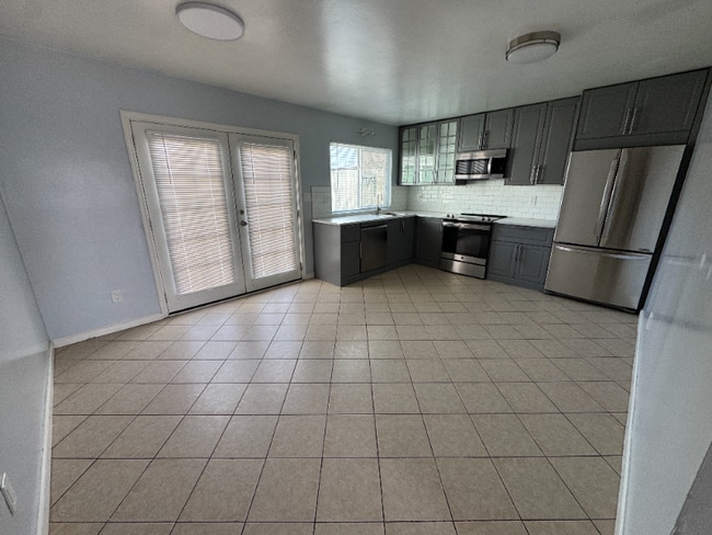 Photo - 1012 Valhalla Dr Unit Apt A