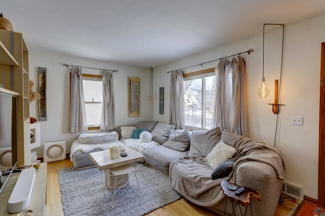 Photo - 3621 Dennett Dr