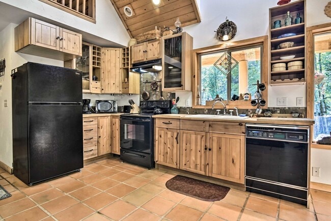 21561 E. Hideaway Ln.