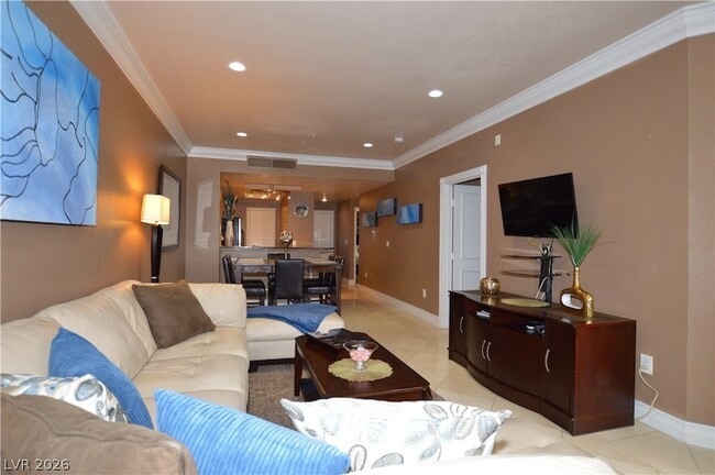 Building Photo - 210 E Flamingo Rd Unit 315