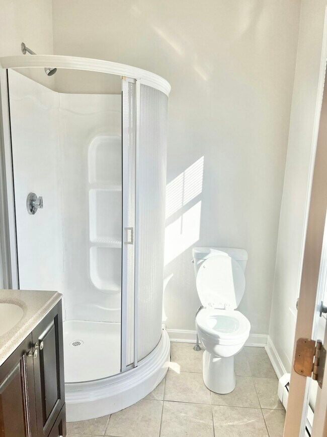35 Edgewood St Unit 3 - Edgewood