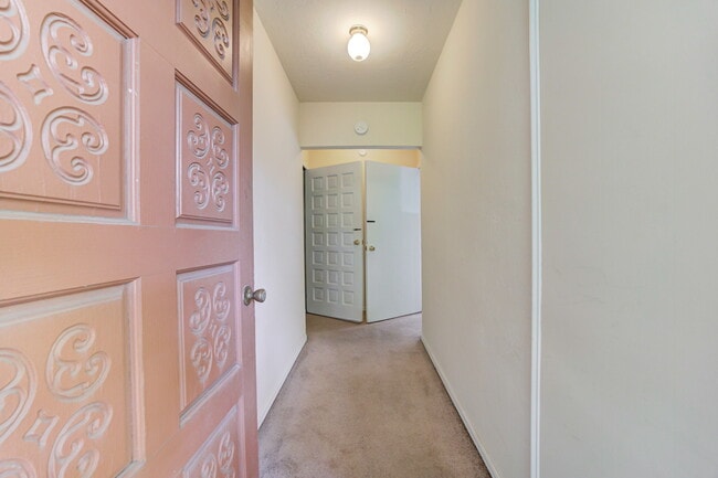 Photo - 604 S Flood Ave