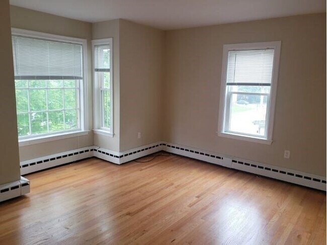 82 Dennis St Unit 2