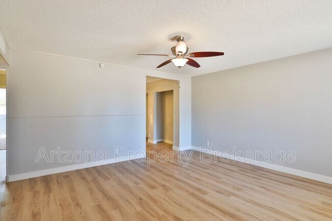 Photo - 1026 S Grand