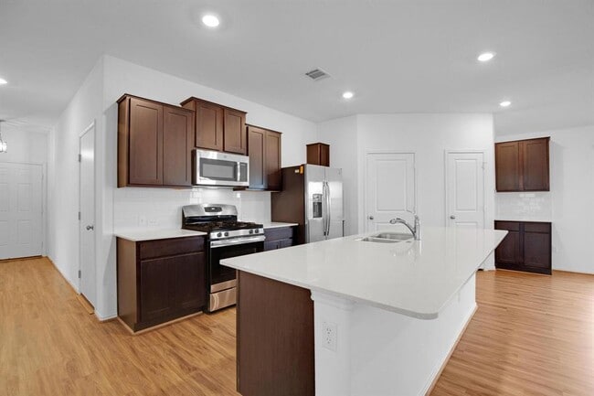 Photo - 21409 Resource Rd