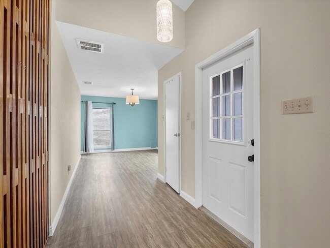 Photo - 8327 Silvan Wind Ln