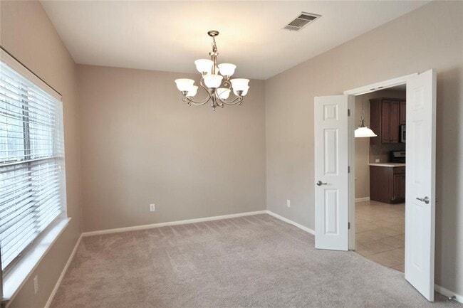 Photo - 1114 Boxwood Loop