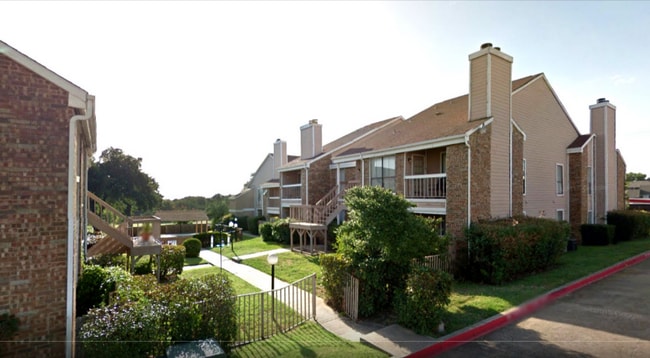 Photo - 2227 Madison Dr Unidad 203