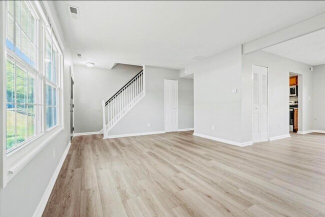 Photo - 3500 Warwick Dr